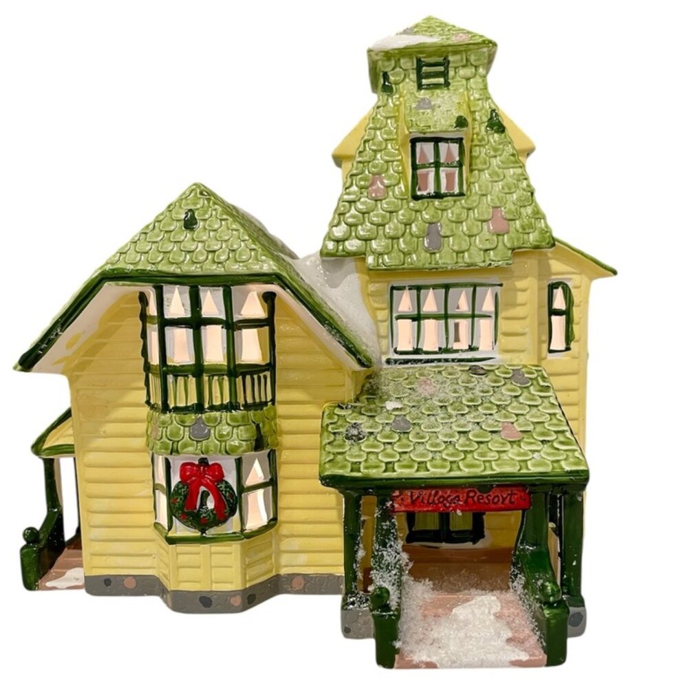 Dept 56 Village Resort 5092-0 Snow Village Christmas Lighted House Vintage